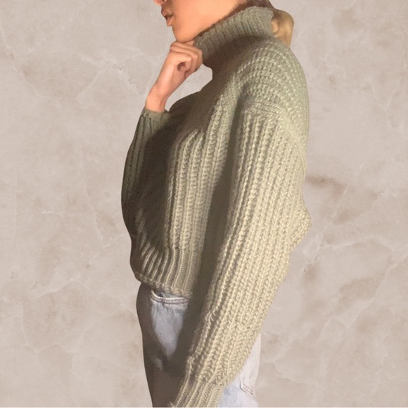 H&M Knit Sweater - Picture 2 of 3